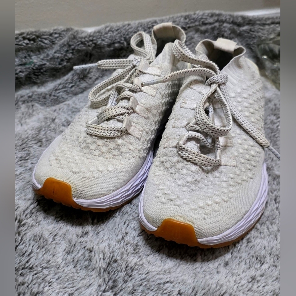 Sz 8 • NOBULL Women's Shoes - Picture 3 of 4